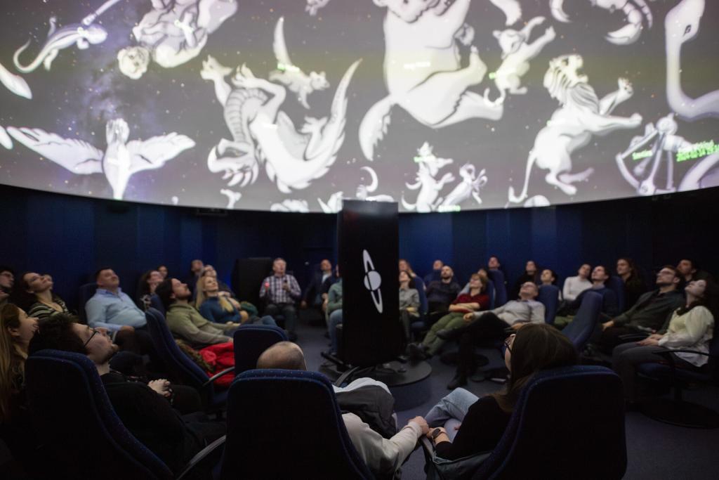 VALENTIN-NAPI KALANDOZÁS A PLANETÁRIUM ÉGBOLTJÁN